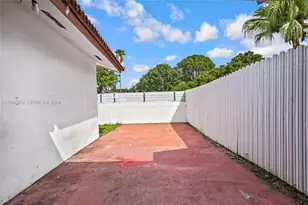 6316 SW 151st Pl, Miami, FL 33193 - Photo 9