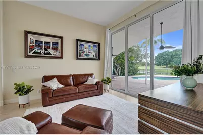 2649 Miller Ct, Weston, FL 33332 - Photo 9