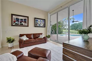 2649 Miller Ct, Weston, FL 33332 - Photo 9