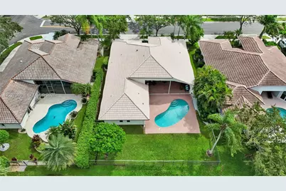 2649 Miller Ct, Weston, FL 33332 - Photo 3