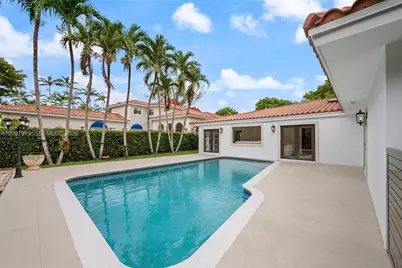 1320 Alhambra Cir, Coral Gables, FL 33134 - Photo 39