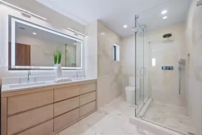 1320 Alhambra Cir, Coral Gables, FL 33134 - Photo 27