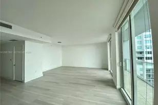 253 NE 2nd St, Miami, FL 33132 - Photo 15