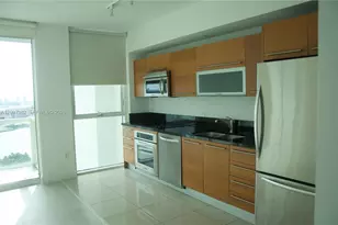 253 NE 2nd St, Miami, FL 33132 - Photo 9