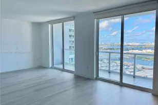 253 NE 2nd St, Miami, FL 33132 - Photo 13