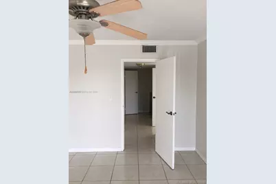 4848 NW 24th Ct #429, Lauderdale Lakes, FL 33313 - Photo 11