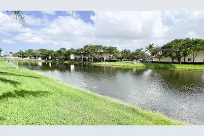 8974 Lancaster St, Tamarac, FL 33321 - Photo 25