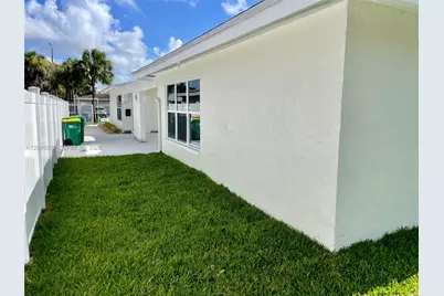 5711 NW 28th St #5711, Lauderhill, FL 33313 - Photo 25