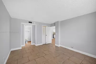 4898 NW 29th Ct #201, Lauderdale Lakes, FL 33313 - Photo 15