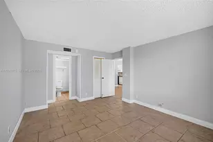 4898 NW 29th Ct, Lauderdale Lakes, FL 33313 - Photo 15