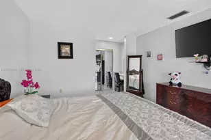 8480 NW 24th Ct, Sunrise, FL 33322 - Photo 25