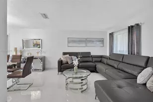 8480 NW 24th Ct, Sunrise, FL 33322 - Photo 5