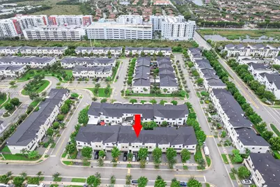 8110 NW 104th Ct, Doral, FL 33178 - Photo 39