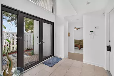 9901 Fairway Cove Ln, Plantation, FL 33324 - Photo 19