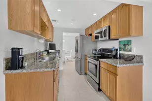 9901 Fairway Cove Ln, Plantation, FL 33324 - Photo 15