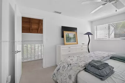 9901 Fairway Cove Ln, Plantation, FL 33324 - Photo 35