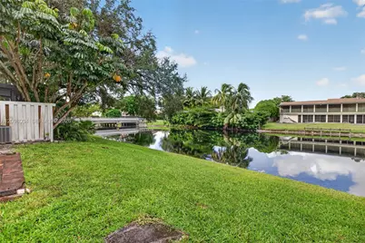 9901 Fairway Cove Ln, Plantation, FL 33324 - Photo 45