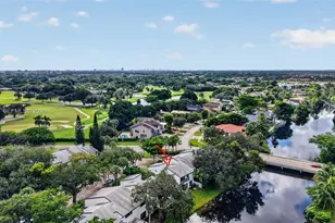 9901 Fairway Cove Ln, Plantation, FL 33324 - Photo 49