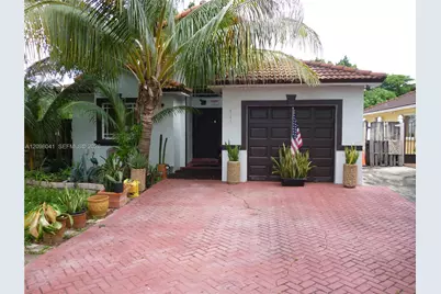 8161 NW 186th Ter, Hialeah, FL 33015 - Photo 3
