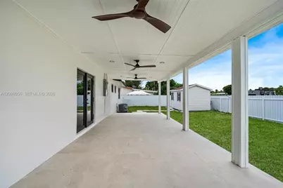 1700 SW 71st Ct, Miami, FL 33155 - Photo 9