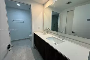 488 NE 18th St, Miami, FL 33132 - Photo 11