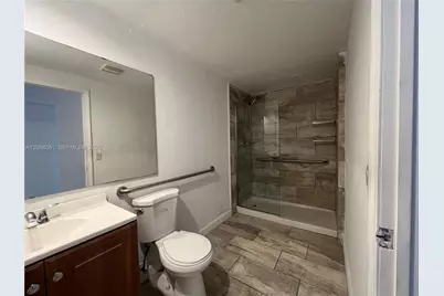 542 SW 3rd St #A3, Miami, FL 33130 - Photo 3
