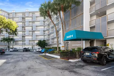 3401 N Country Club Dr #519, Aventura, FL 33180 - Photo 29