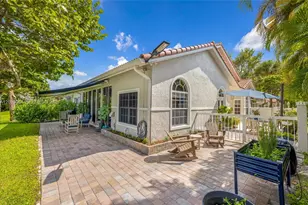 4107 Carriage Dr, Pompano Beach, FL 33069 - Photo 31