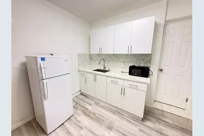 840 N 70th Way #0, Hollywood, FL 33024 - Photo 5