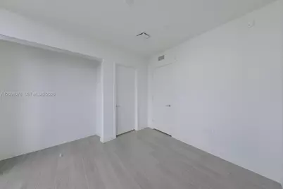 1400 Biscayne Blvd #2207, Miami, FL 33132 - Photo 17
