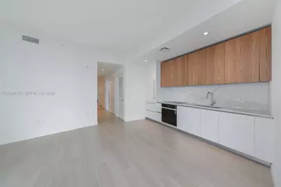 1400 Biscayne Blvd #2207, Miami, FL 33132 - Photo 5