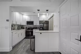 20150 NE 3rd Ct, Miami, FL 33179 - Photo 5