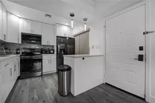 20150 NE 3rd Ct, Miami, FL 33179 - Photo 9