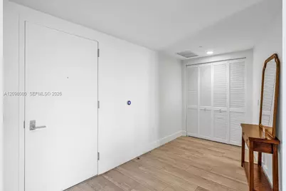 121 NE 34th St #1514, Miami, FL 33137 - Photo 3