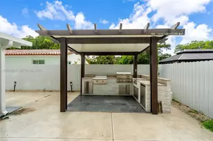 6951 S Miami Lakeway S, Miami Lakes, FL 33014 - Photo 33