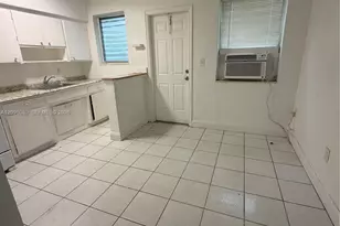 16031 NE 18th Pl, North Miami Beach, FL 33162 - Photo 3