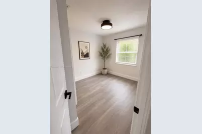 519 NW 10th Ave #3, Miami, FL 33136 - Photo 7