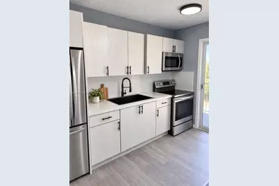 519 NW 10th Ave #3, Miami, FL 33136 - Photo 5