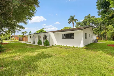9721 SW 122nd St, Miami, FL 33176 - Photo 43