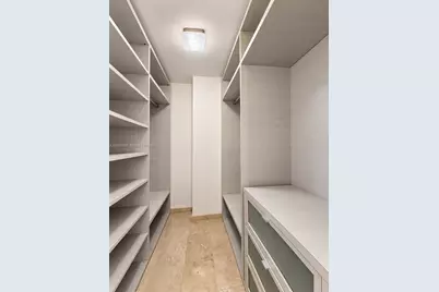 88 SW 7th St #2005, Miami, FL 33130 - Photo 11
