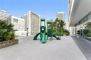 88 SW 7th St, Miami, FL 33130 - Photo 23