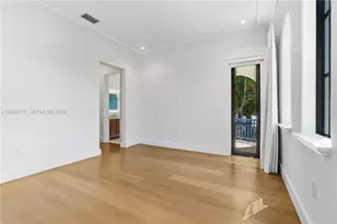 555 Santander Ave, Coral Gables, FL 33134 - Photo 17