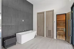 280 NW 47th St, Miami, FL 33127 - Photo 37