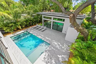 280 NW 47th St, Miami, FL 33127 - Photo 17