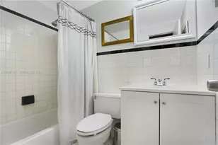 1051 Meridian Ave, Miami Beach, FL 33139 - Photo 9