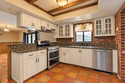8131 NW 68th Ave, Tamarac, FL 33321 - Photo 15