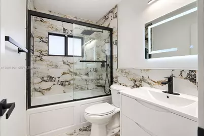 8131 NW 68th Ave, Tamarac, FL 33321 - Photo 23