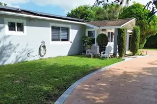 10965 SW 116th St, Miami, FL 33176 - Photo 3