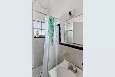 2525 NW 50th St, Miami, FL 33142 - Photo 21