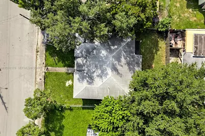 2525 NW 50th St, Miami, FL 33142 - Photo 25